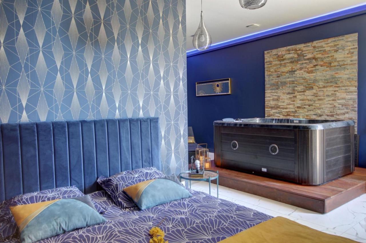 Suite Blue Jacuzzi Le Breuil  Ngoại thất bức ảnh